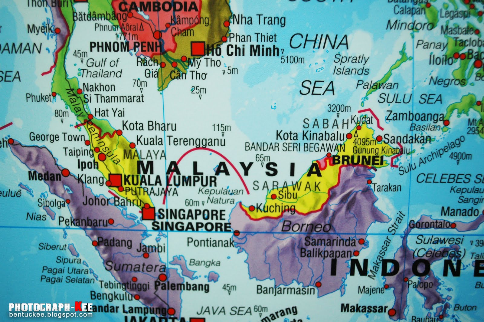 Hãy khám phá lịch sử phong phú và những câu chuyện thú vị về đất nước Malaysia thông qua bản đồ năm