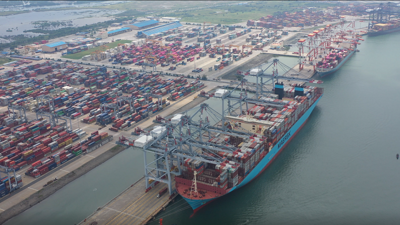 Tàu Margrethe Maersk 214,121 DWT cập cảng quốc Tế Cái Mép (CMIT), một cảng liên doanh giữa Tổng Công ty Hàng Hải Việt Nam, Cảng Sài Gòn và APM Terminals.