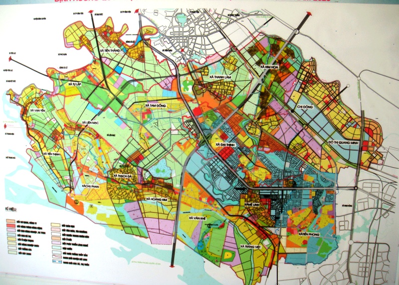 Hãy ngắm nhìn bản đồ hành chính phóng to của huyện Mê Linh năm 2024, với thông tin chi tiết tới từng xã, thôn. Bạn sẽ càng hiểu rõ hơn về vị trí địa lý, đường giao thông, cơ sở hạ tầng tại huyện Mê Linh. Khám phá và tìm hiểu ngay cho mình.